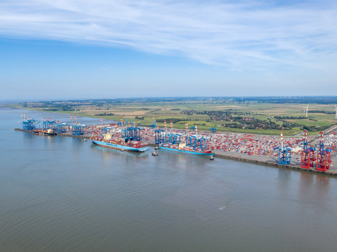 Containerterminal Bremerhaven